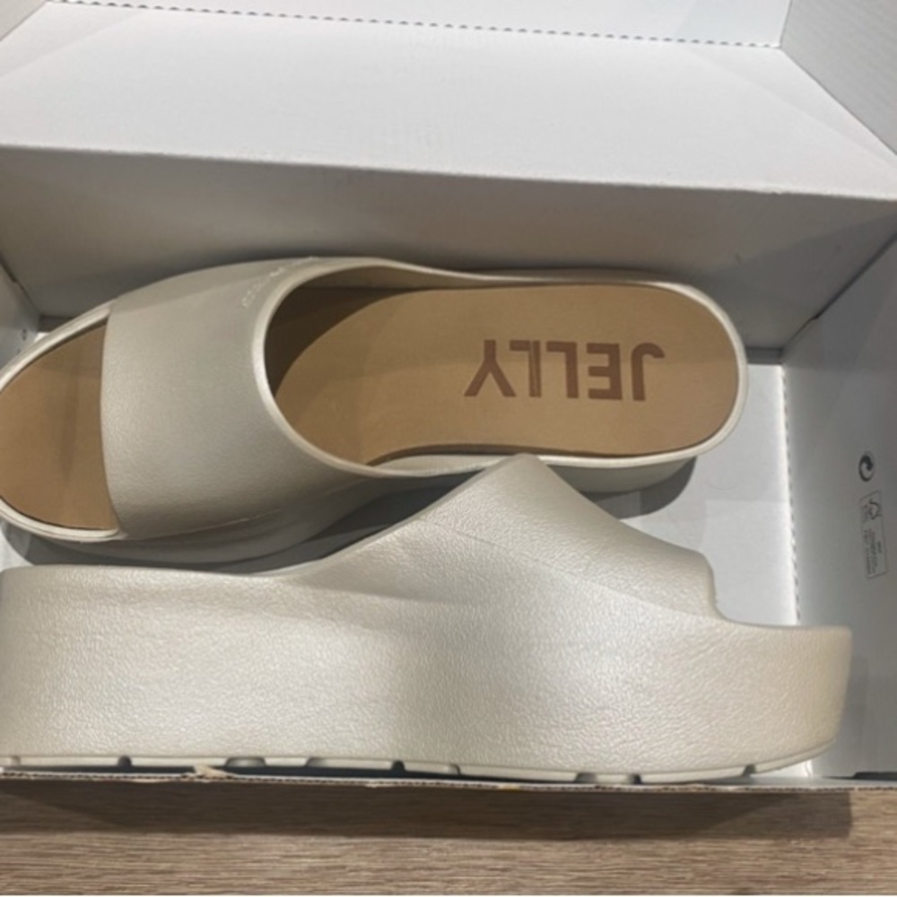 Women's Cream Platform Slides
